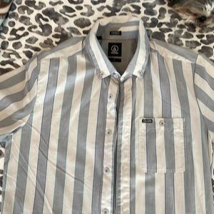 Volcom button up shirt size S